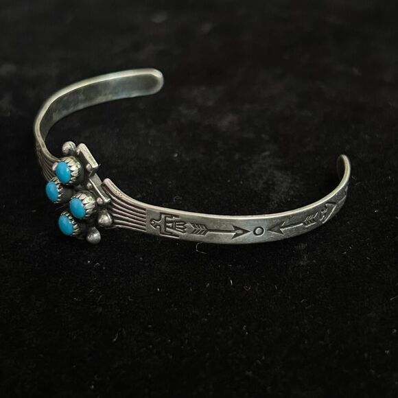 Vintage Turquoise & Marked Sterling Silver Navajo Style Mini Baby Cuff Bracelet - Picture 6 of 7